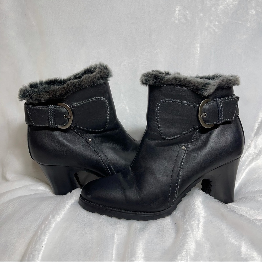 Brilliant Woman’s Waterproof Leather Ankle Heeled Boots